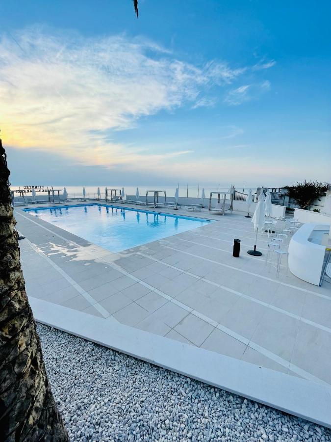 Rodi Resort Rodi Garganico Bagian luar foto